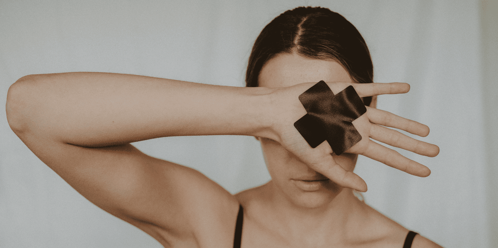 Femme vivant de la violence psychologique - La violence psychologique, comment l'identifier et la combattre - Blogue | Clinique de Psychologie Québec