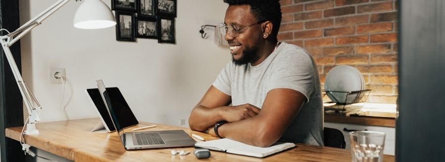 Confinement et télétravail : Un moment clé pour transformer votre carrière et donner plus de sens à votre vie - Blogue | Clinique de Psychologie Québec