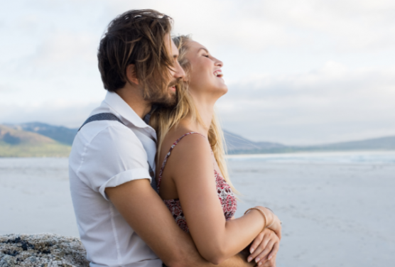 Couple qui a fait le bon choix en amour - Comment faire le bon choix en amour - Blogue | Clinique de Psychologie Québec